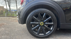 MINI Hatchback 135kW Cooper S Level 3 33kWh 3dr Auto Electric Hatchback